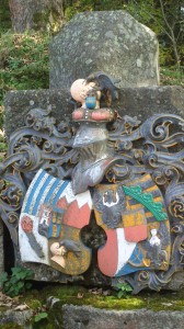 zachovalá deska kostela- hřbitov Bučina