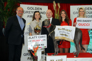 Pavel_Nový,_Zuzana_Vejvodová_a_velmistr_Gucci