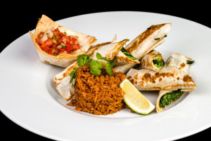 TAQUITOS_CON_ESPINACAS_199_KČ