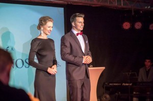 Veronika s bratrem, který akci moderoval
