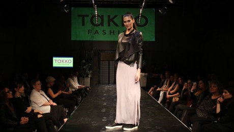 Aneta_Vignerova_v_podzimni_kolekci_znacky_Takko