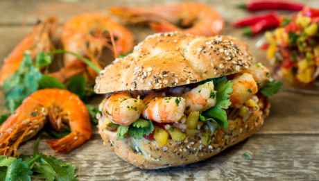 Recept_Dokrupava.cz_Chia_razenka_krevety_koriandr