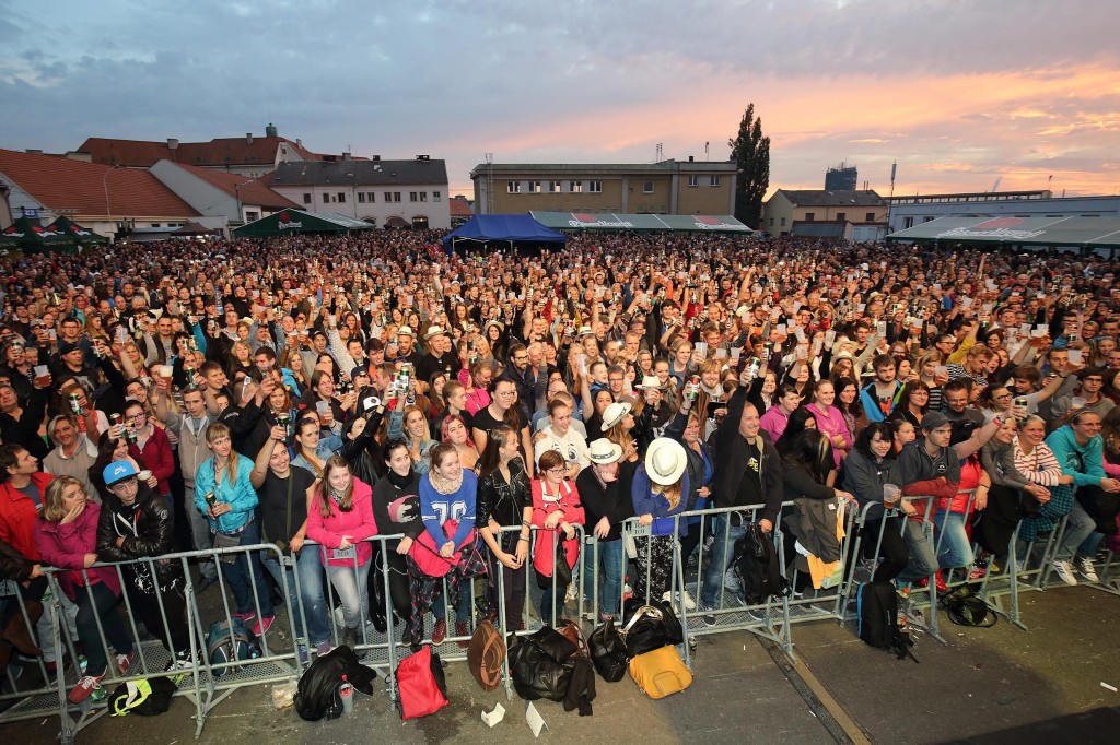 jak vypadal slavnostní přípitek na Pilsner Festu v loňském roce