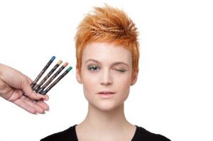 Metalické tužky na oči, 4 odstíny, Dermacol – 129,- Kč