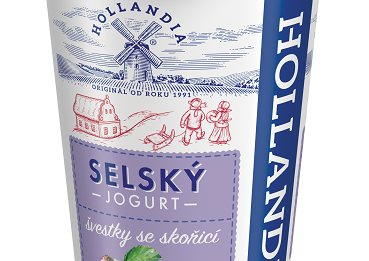 Selský_jogurt_-_švesta_se_skořicí