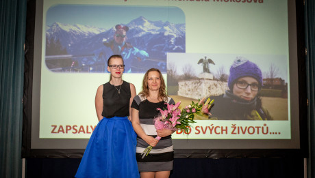 dárci