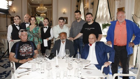 jiri-krampol-jan-preucil-ludek-sobota-rudolf-hrusinsky-tomas-magnusek-natalie-grossova_