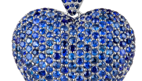 privesek_ALOdiamonds_bile_zlato_safiry_cena_95 905Kč