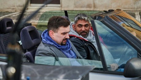 Bastardi 4 Magnusek Godla auto 2