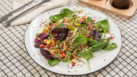 MENU_GOLD_Zeleninovy_salat_s_quinoou