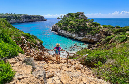 Pěší turistika u moře - Mallorca