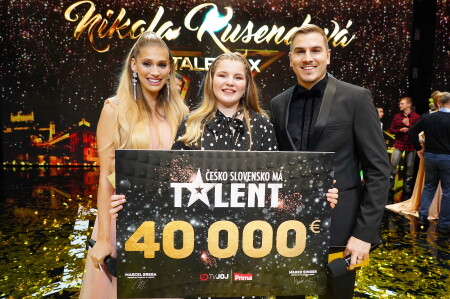 Moderátoři s vítězkou 2022