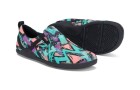 Xero Shoes kombinuje trend minimalistických bot s retro stylem.  Uvádí nový model pro ženy Aptos 90s Party Edition