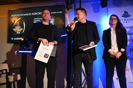 Knihcentrum_Český_bestseller_2023_Petr_Kolečko_a_Jakub_Prachař_foto_Jiří_Vaněk