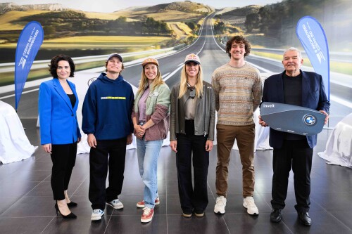 TK_BMW INVELT_vedení inveltu_Jiři Jirovec a Veronika Mžika Jirovcová se sportovci