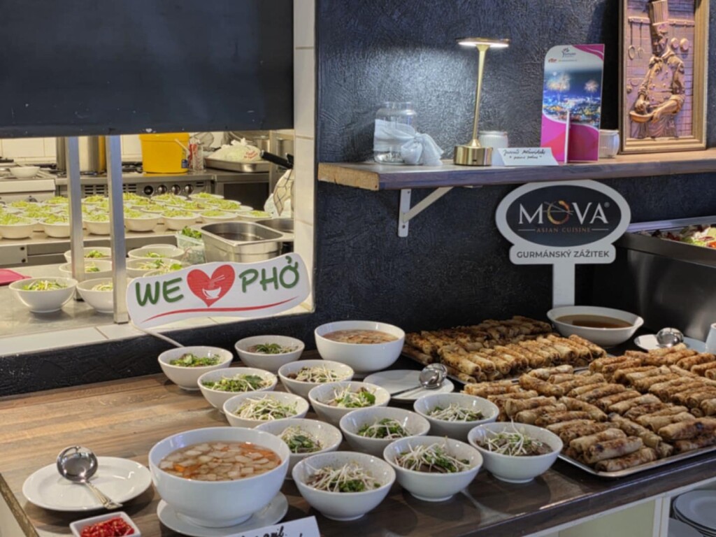 Vietnam Tourism Roadshow in Europe v Praze