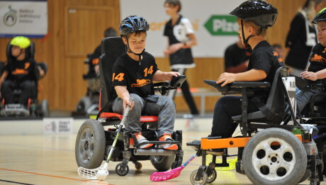 FOTO Nadace Jedličkova ústavu, lenox_powerchair_hockey