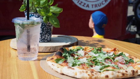 Mate’s PIZZA TRUCK