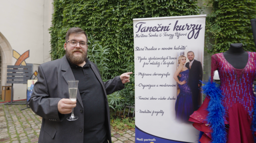 Roztančené divadlo