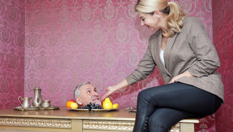 Sabina_Laurinová_si_naservírovala_hlavu_Jana_Čenského