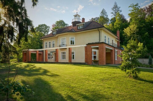 batova-vila _ tomas-novosad