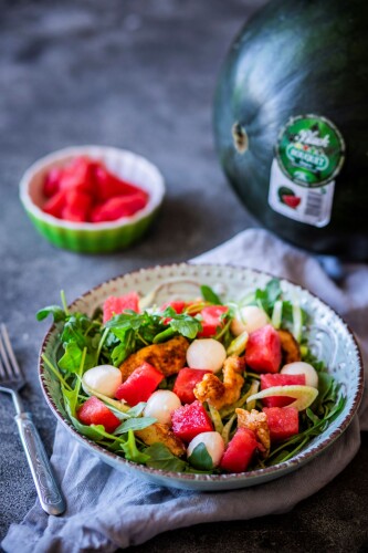 Salat s kurecim masem a mozzarellou