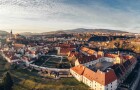 PORT 1560 vstupuje do hlavní sezóny. Oslavy Pivovaru Krumlov vystřídá seriál Letních večerů a festivalový program.