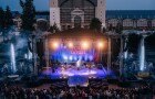 Queenie míří do Prahy. Výroční 20 let Tour rozezní Křižíkovu fontánu